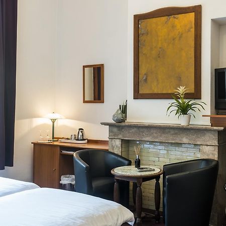 Hostellerie Lou Pahou Ronse Exterior foto
