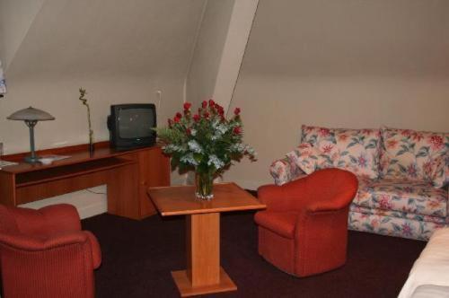 Hostellerie Lou Pahou Ronse Exterior foto